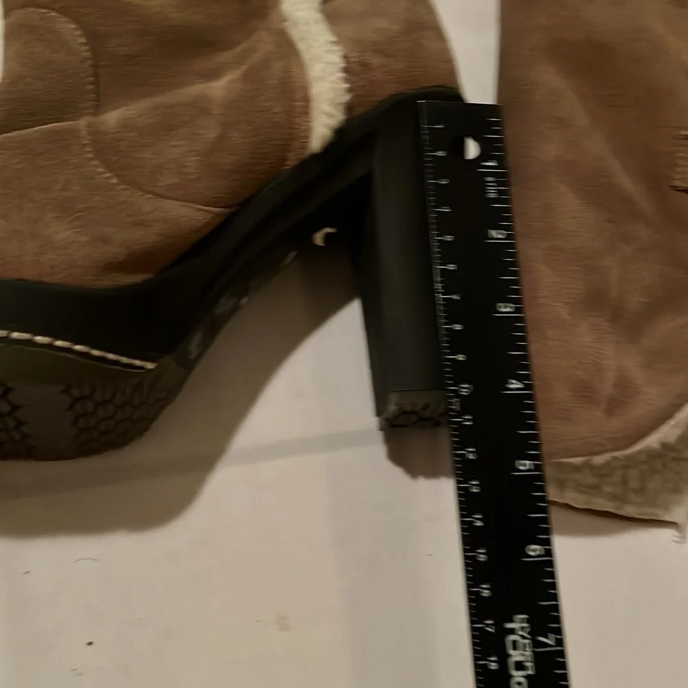 Kelsi Dagger size 10  tan suede over the knee boot shearling lined & trim NWOT